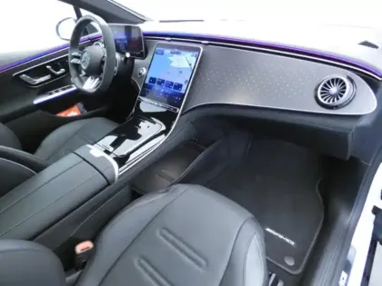 Photo 32 Mercedes Classe E Berline 53 AMG 625ch 4Matic+ Classe / 295 Mercedes-AM