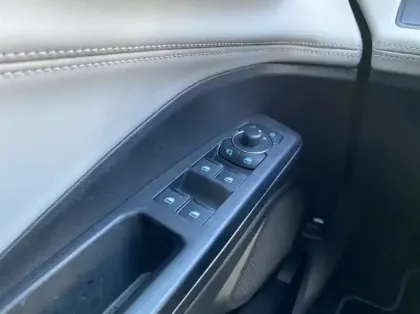 Photo 5 Ford Puma Gen-E 168ch Standard Range 43 kWh Premium