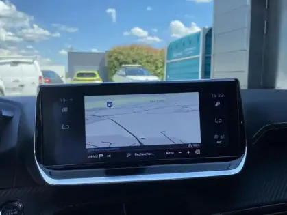 Photo 14 Peugeot 208 II Puretech 100 S&S EAT8 GT Line