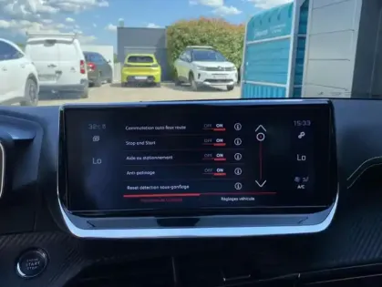 Photo 11 Peugeot 208 II Puretech 100 S&S EAT8 GT Line