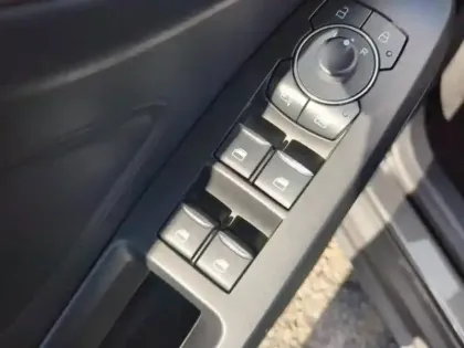 Photo 19 Ford Focus  SW 1.0 EcoBoost mHEV 125ch Titanium X Business