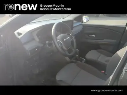 Photo 9 Dacia Jogger  1.6 hybrid 140ch Extreme 7 places -24