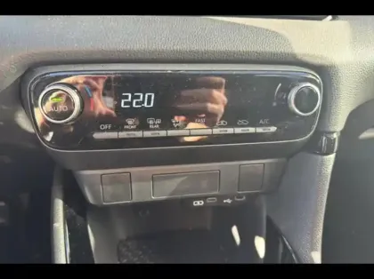 Photo 13 Toyota Yaris  Hybride 116h Design Pack MC24