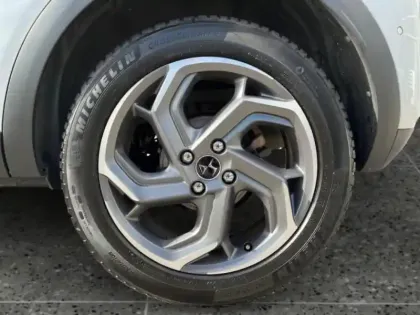 Photo 13 DS DS 3  Crossback Essence130 Grand Chic Automatique Régulateur Adaptatif HiFi Focal Caméra