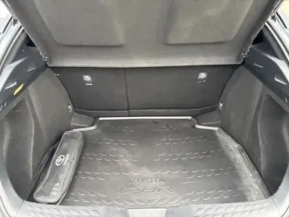 Photo 27 Toyota C-HR  122h Collection 2WD E-CVT MY20