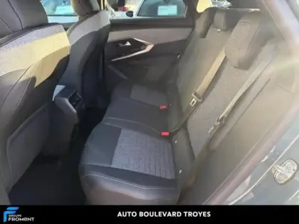 Photo 26 Peugeot 3008  1.2 Hybrid 145ch Allure e-DCS6