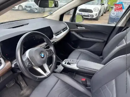 Photo 14 BMW Serie 2 Série 2 ActiveTourer 218d 150ch Business Design DKG7 Sieges cuir GPS Camera