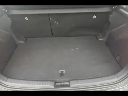 Photo 8 Toyota Yaris  116h Design Pack 5p MC24