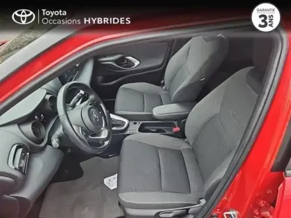 Photo 14 Toyota Yaris  Cross 116h Design Pack Cargo