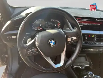 Photo 26 BMW Serie 1 Série 1 118dA 150ch Edition Sport 8cv GPS Camera