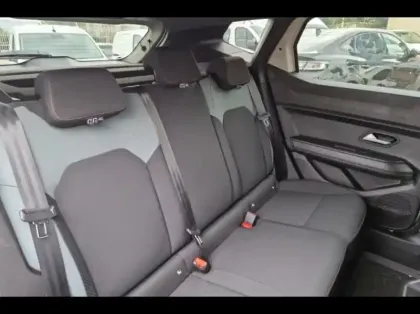 Photo 10 Dacia Duster  1.6 hybrid 140ch Extreme