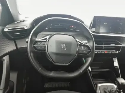 Photo 28 Peugeot 2008  PureTech 100 S&S BVM6