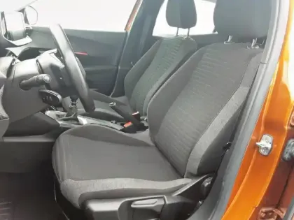 Photo 30 Peugeot 2008  PureTech 100 S&S BVM6