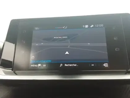 Photo 44 Peugeot 2008  PureTech 100 S&S BVM6