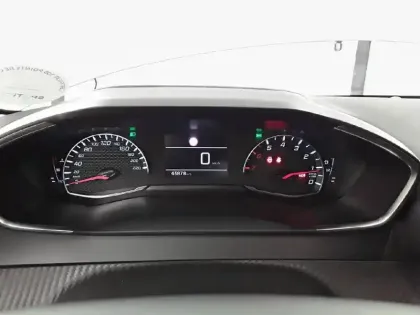 Photo 25 Peugeot 208  PureTech 75 S&S BVM5