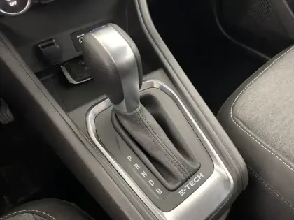 Photo 16 Renault Captur  E-Tech 145 - 21