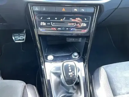 Photo 16 Volkswagen T-roc  1.5 TSI EVO 150 Start/Stop DSG7