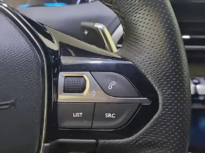 Photo 28 Peugeot 5008  PureTech 180ch S&S EAT8