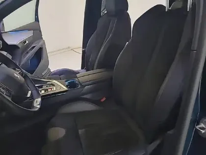 Photo 10 Peugeot 5008  PureTech 180ch S&S EAT8