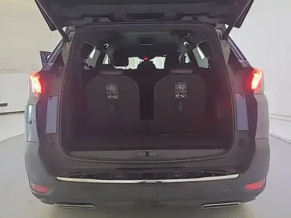 Photo 17 Peugeot 5008  PureTech 180ch S&S EAT8