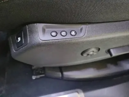 Photo 32 Peugeot 5008  PureTech 180ch S&S EAT8