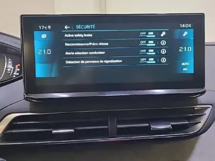 Photo 21 Peugeot 5008  PureTech 180ch S&S EAT8