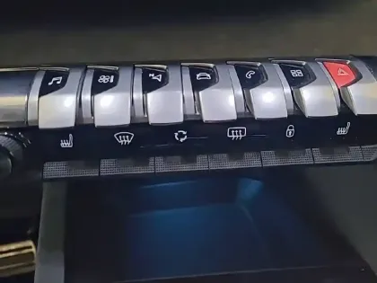 Photo 23 Peugeot 5008  PureTech 180ch S&S EAT8