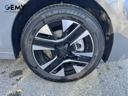 Photo 66 Peugeot 208  Hybrid 100 e-DCS6