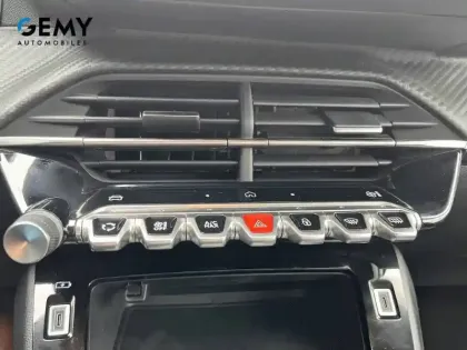 Photo 32 Peugeot 208  Hybrid 100 e-DCS6