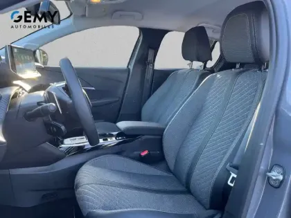 Photo 64 Peugeot 208  Hybrid 100 e-DCS6