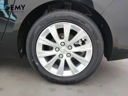 Photo 10 Peugeot 308  SW PureTech 110ch S&S BVM6