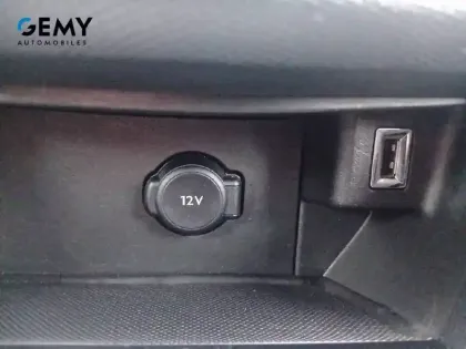 Photo 19 Peugeot 308  SW PureTech 110ch S&S BVM6