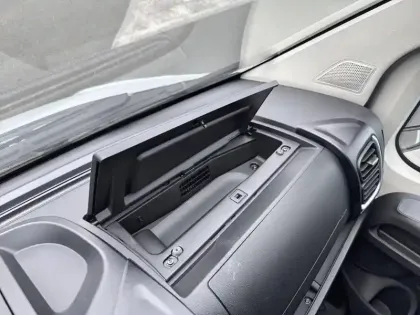 Photo 28 Peugeot Boxer E- FGN 3.5 T L3H2 MAXI HD 270CH BAT 110 KWH