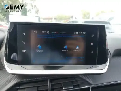 Photo 13 Peugeot 208  PureTech 75 S&S BVM5