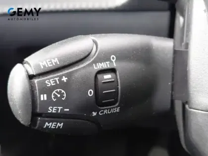 Photo 11 Peugeot 208  PureTech 75 S&S BVM5