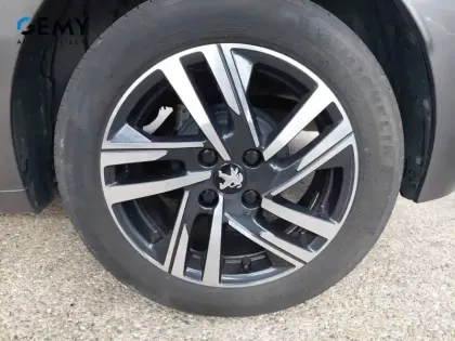 Photo 10 Peugeot 208  PureTech 75 S&S BVM5