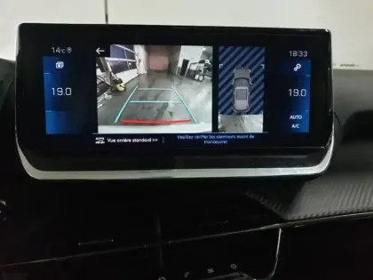 Photo 3 Peugeot 2008  PureTech 130 S&S EAT8