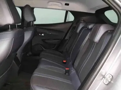 Photo 12 Peugeot 2008  PureTech 130 S&S EAT8