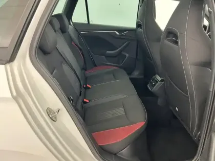 Photo 14 Skoda Kamiq  1.0 TSI Evo 110 ch DSG7