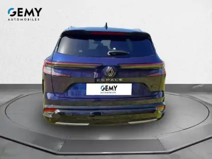 Photo 23 Renault Espace  E-Tech full hybrid 200 GSR2