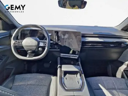 Photo 7 Renault Espace  E-Tech full hybrid 200 GSR2