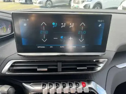 Photo 63 Peugeot 5008  Hybrid 136 e-DCS6