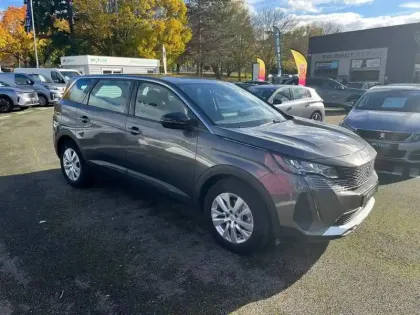 Photo 48 Peugeot 5008  Hybrid 136 e-DCS6