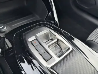 Photo 13 Peugeot 208  PureTech 100 S&S EAT8