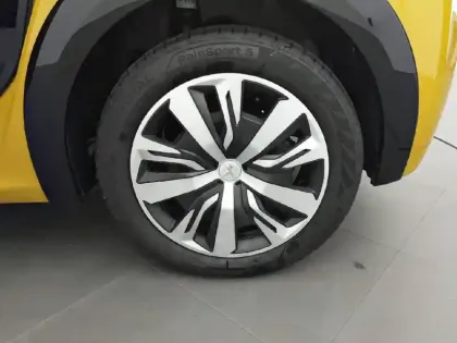 Photo 34 Peugeot 208  Electrique 50 kWh 136ch