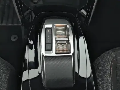 Photo 35 Peugeot 208  Electrique 50 kWh 136ch