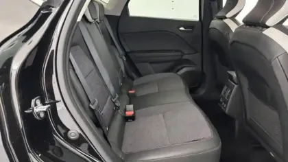 Photo 9 Renault Captur  E-Tech full hybrid 145