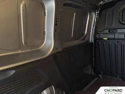 Photo 44 Peugeot Partner  FOURGON M 1000 KG BLUEHDI 130 S&S EAT8