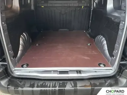 Photo 70 Peugeot Partner  FOURGON M 1000 KG BLUEHDI 130 S&S EAT8