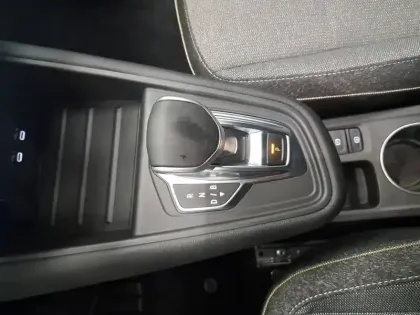 Photo 33 Renault Symbioz  E-Tech full hybrid 145